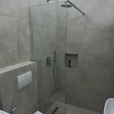 Mm Bed & Breakfast Sarandë