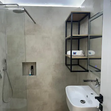 Mm فندق مبيت وإفطار 3*