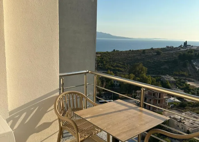 Couette-café Mm Saranda